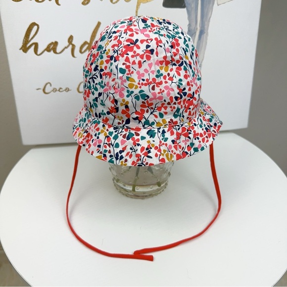 NWT Jacadi Paris Liberty Fabric Red Floral Print Cotton Hat with Tie - Picture 1 of 5